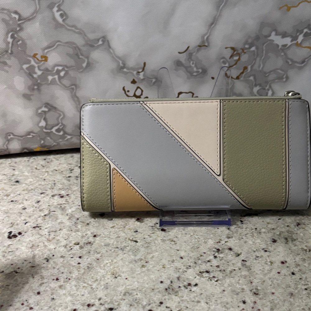 Tory Burch Colorblock Zip Wallet in Sage, Gray & Cream - Picture 2 of 5